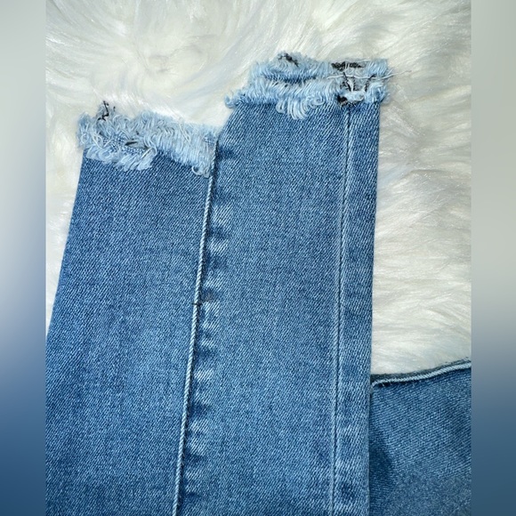 True Religion Jennie Curvy Skinny Pleated Jeans - Picture 3 of 8